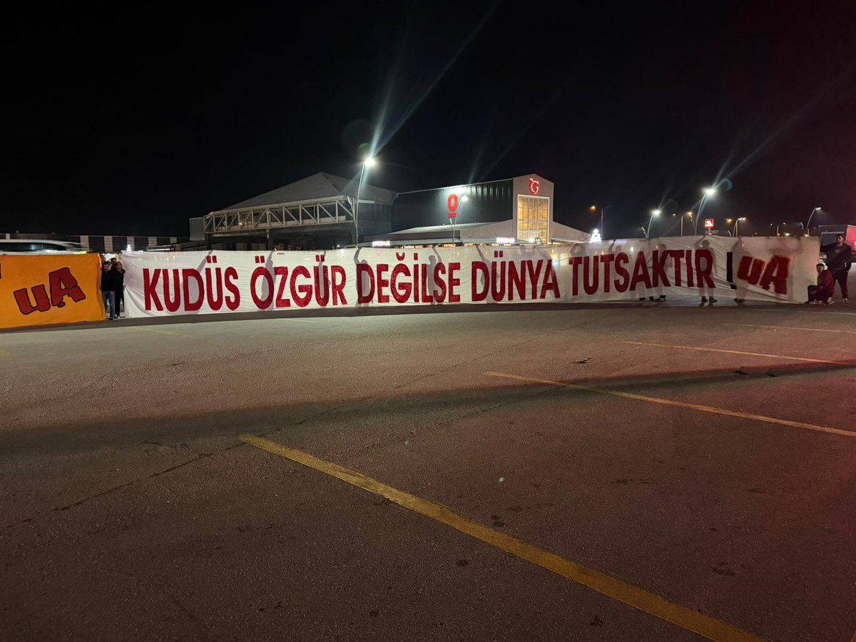 ultrAslan tweet media