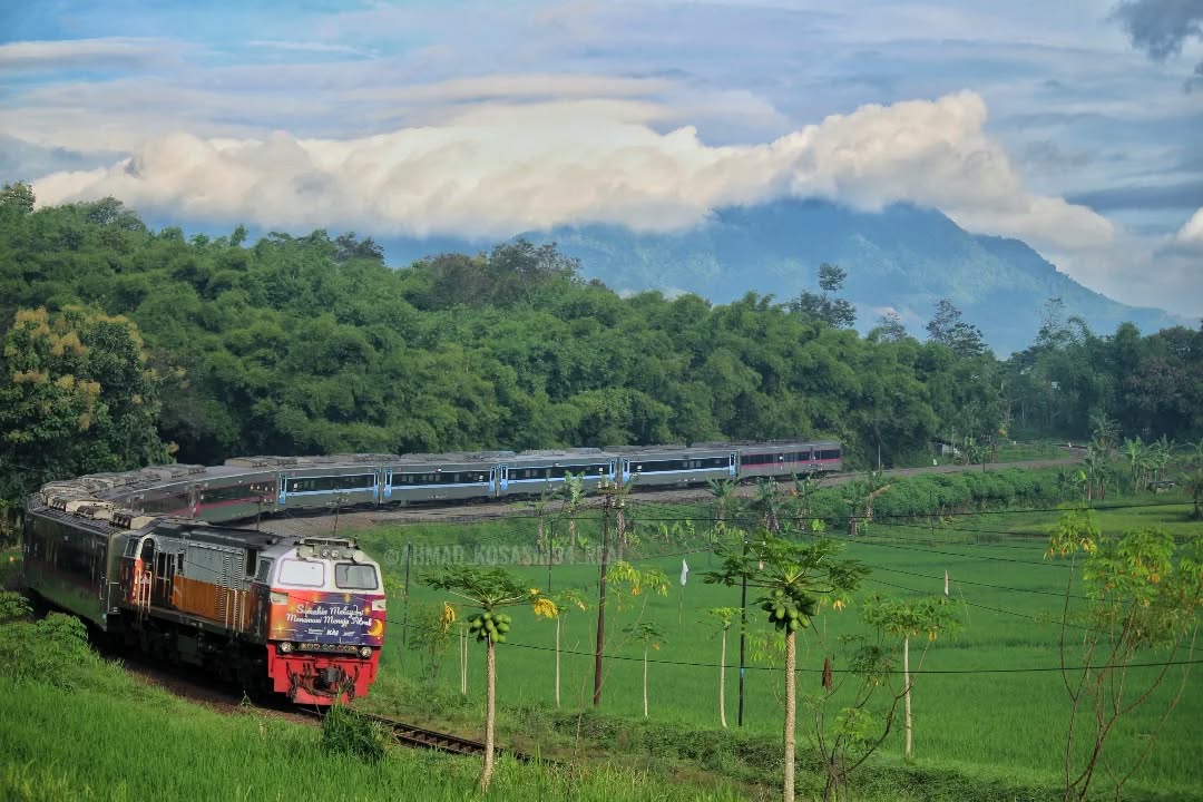Kereta Api Indonesia tweet media