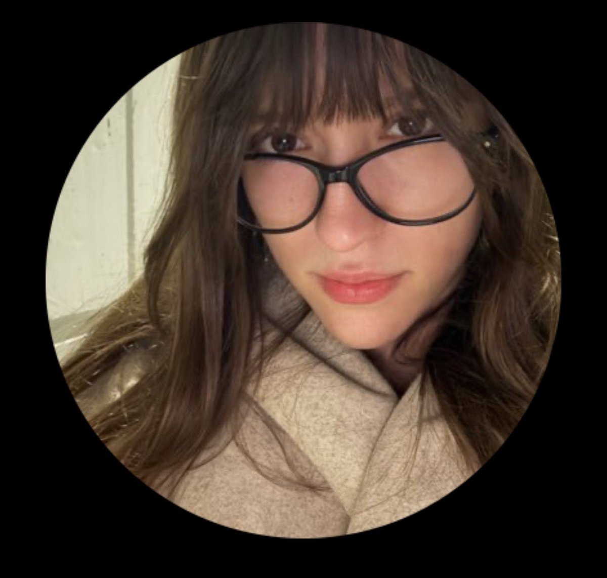 NativeGirlsBiteBack tweet media