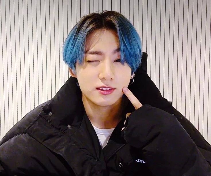 ken⁷ 🪭 VAI VER O BTS tweet media