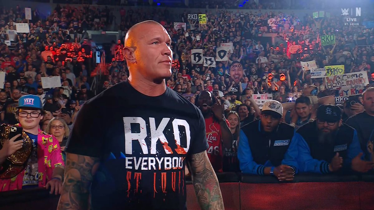PraveVlogs's tweet image. RANDY ORTON KICKSOFF THE SHOW 🐍WHAT A POP 💥 | SMACKDOWN 2026 APR 03 🔥

#SmackDown #FridayNightSmackDown #WWE #pravendrasathasivam #WWEonNetflix #TheBloodline #TribalChief #JacobFatu #SoloSikoa #CodyRhodes #DrewMcIntyre #randyorton #Yeet #WrestleMania #WWEUniverse