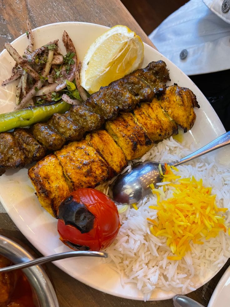 rosebeautyone's tweet image. Eat or Skip?