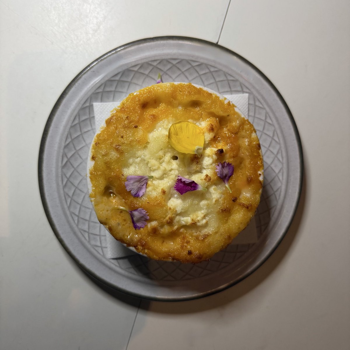 Suis Generis tweet media