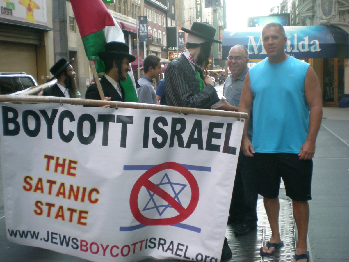 BenchPressNeckGuard.com tweet media