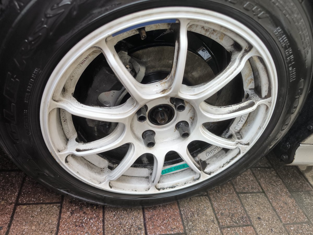itzzのダスト手強すぎる
3回洗ってまだコレ