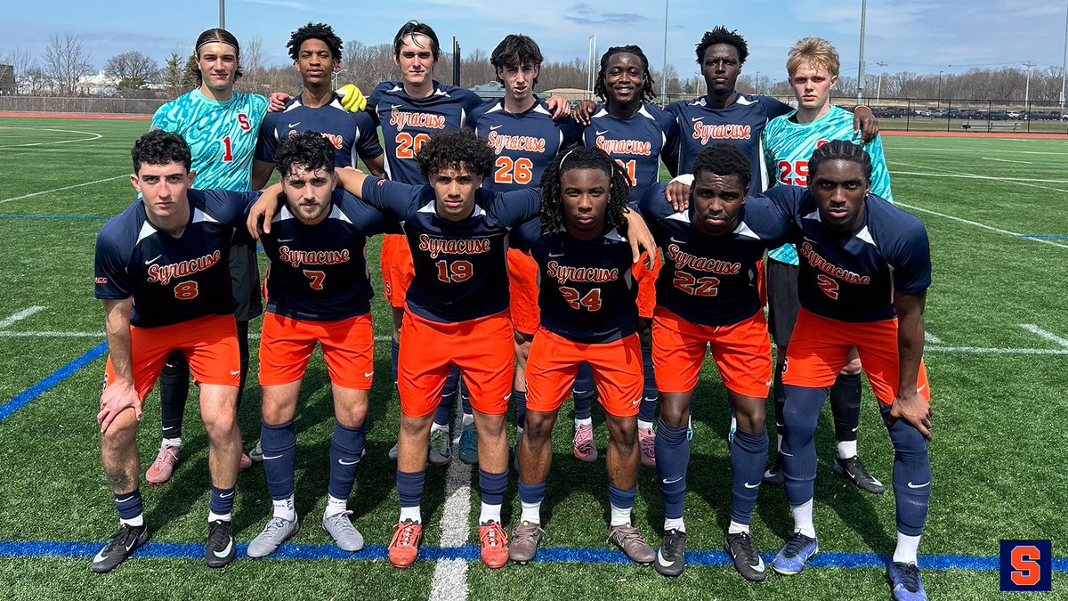 CuseMSOC's tweet image. Back on the pitch and getting in some reps!💪

#DareToDream