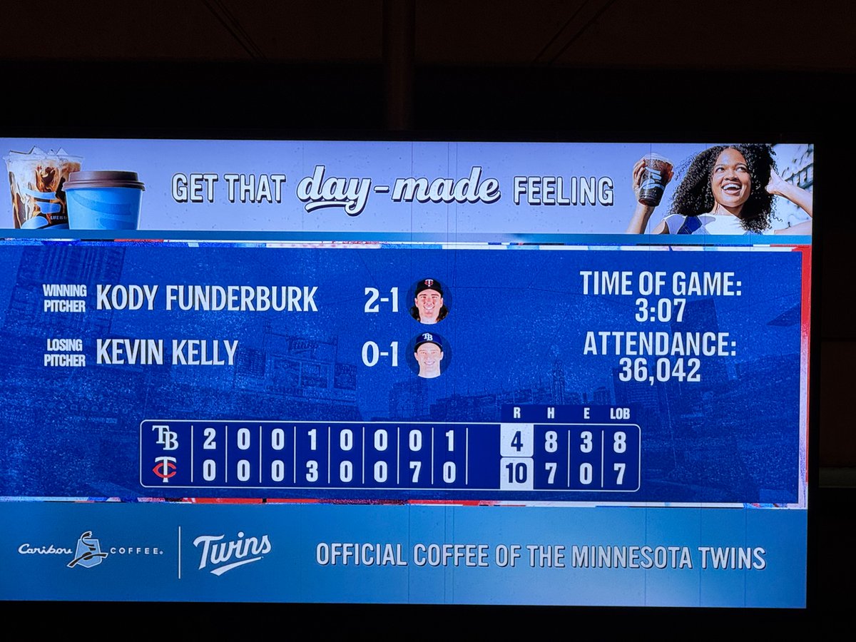 commissioner shayla, smiling politely tweet media