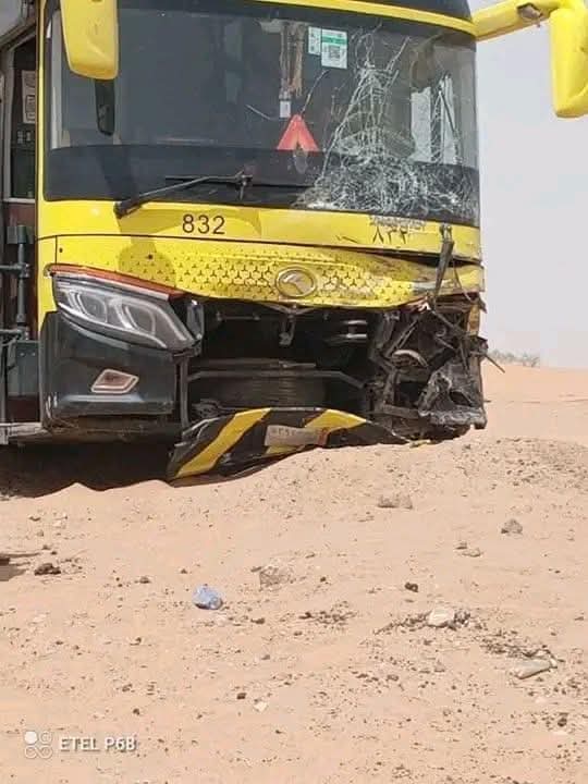 هذا الحفرة هي سبب الحادث الذي راح ضحيته سائق التكس رحمة الله