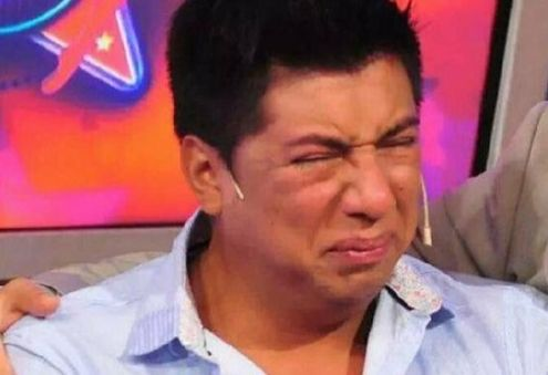 Mañana me toca reemplazar a una compañera y no voy a poder ver PLP en vivo 😭😭 la vida es muy injusta a veces.