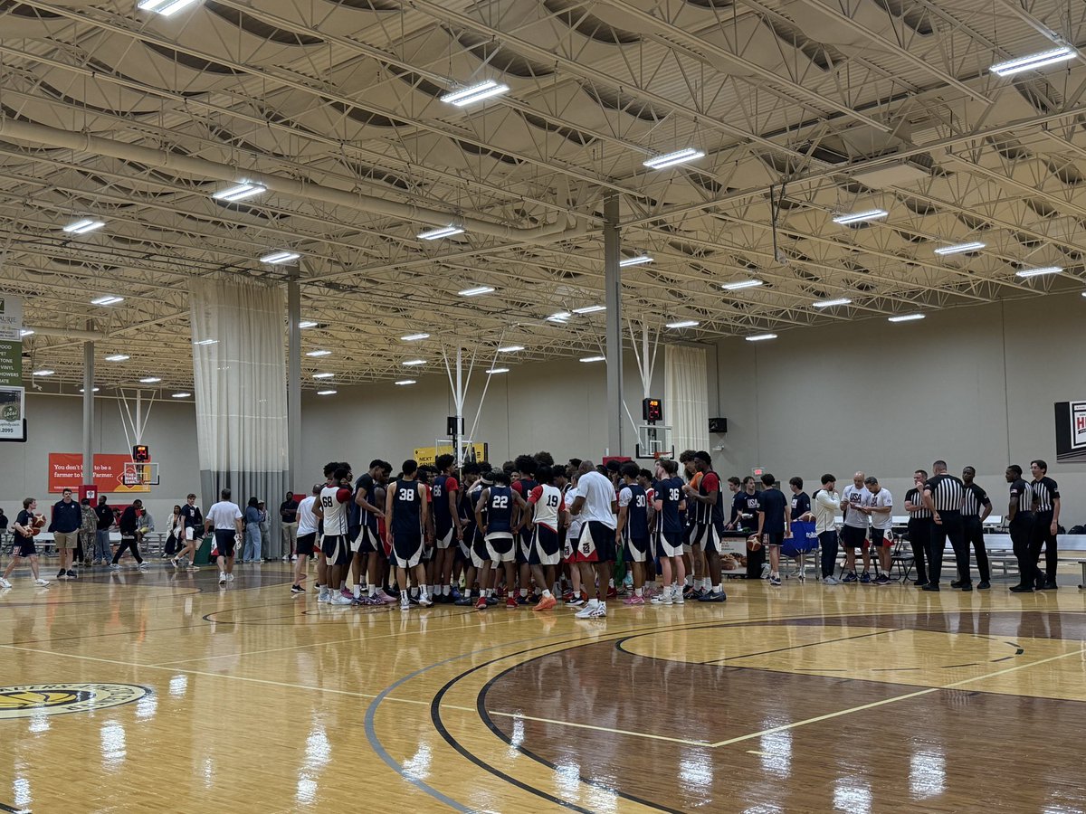 pr0ia's tweet photo. High level hoops here at @usabjnt Minicamp, 80+ of the top high school basketball players in the country under one roof 

‘27 @CG_Basketball / @TTOBasketball PG Lonnie Lyons with a nice showing in both the skill development and live action settings https://t.co/xIz0tdleOH