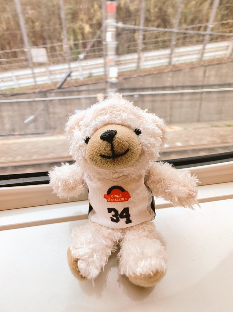 あきま tweet media