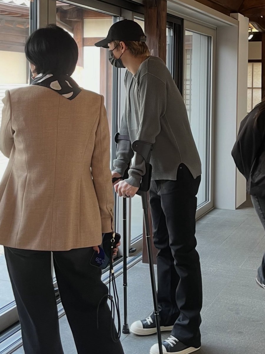 i am bonsai tweet media