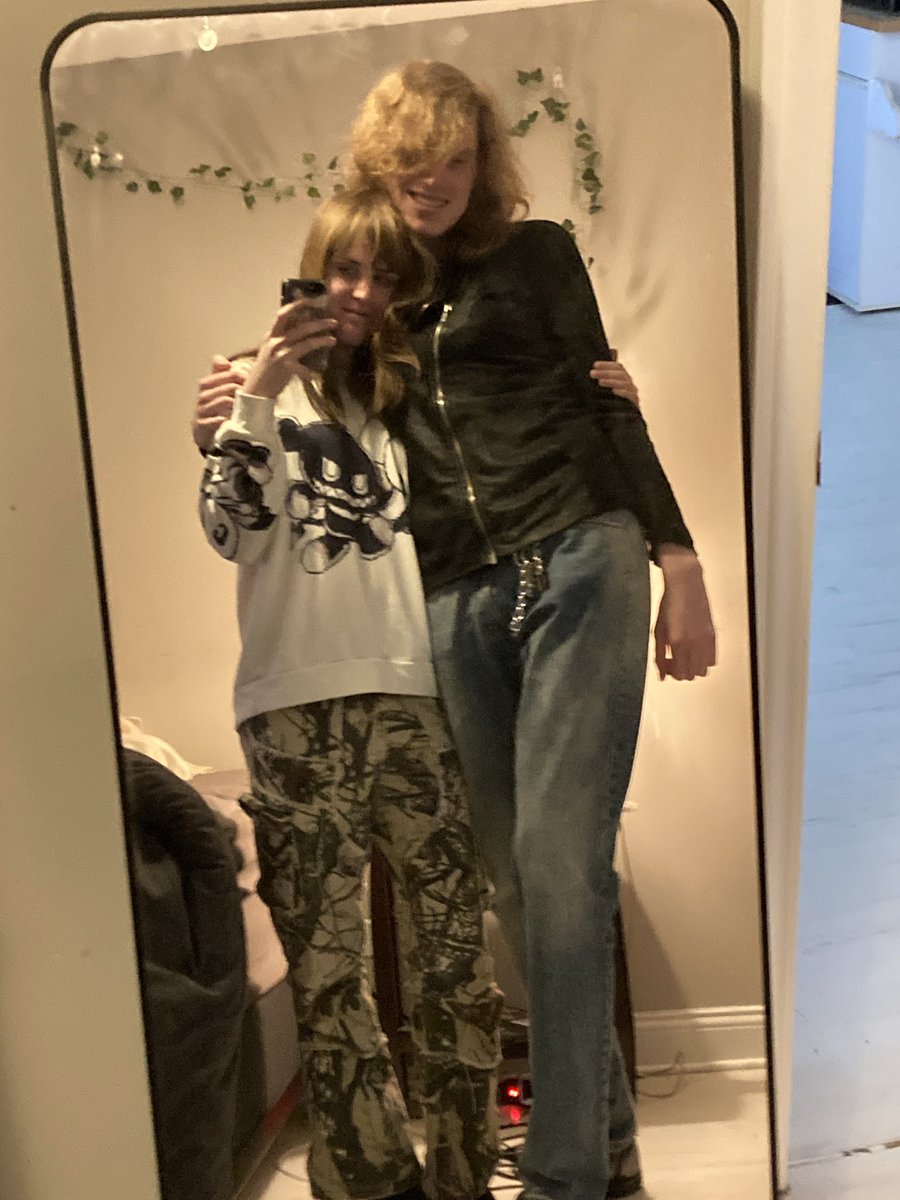 piperflop tweet media