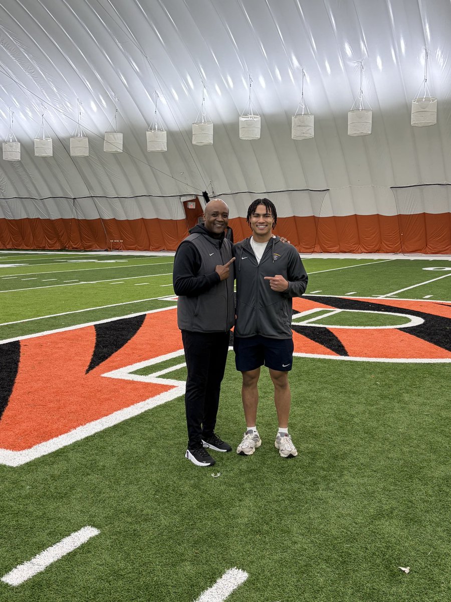 Jordan_Ray1027's tweet image. Had a great day up at @PrincetonFTBL for a Spring Ball practice! Really enjoyed learning more about what the school has to offer both academically and athletically! #JUICE 🍊🥤

@coachehenderson @CoachRapp_ @CoachBobSurace @PCC_FOOTBALL