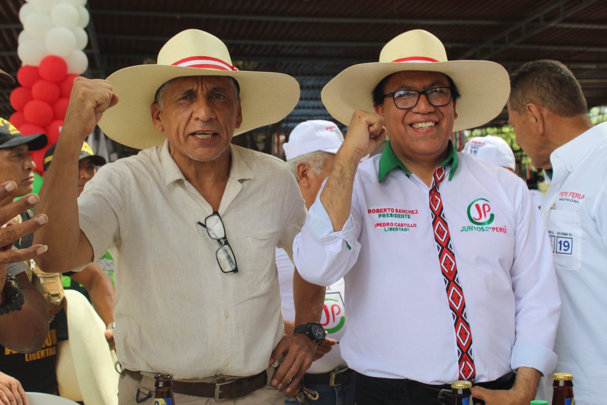 Adriana M tweet media