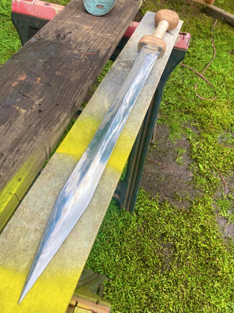 TheBlademaker tweet media