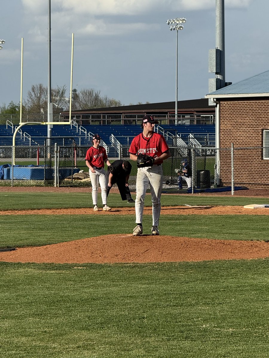 Mustang Baseball tweet media