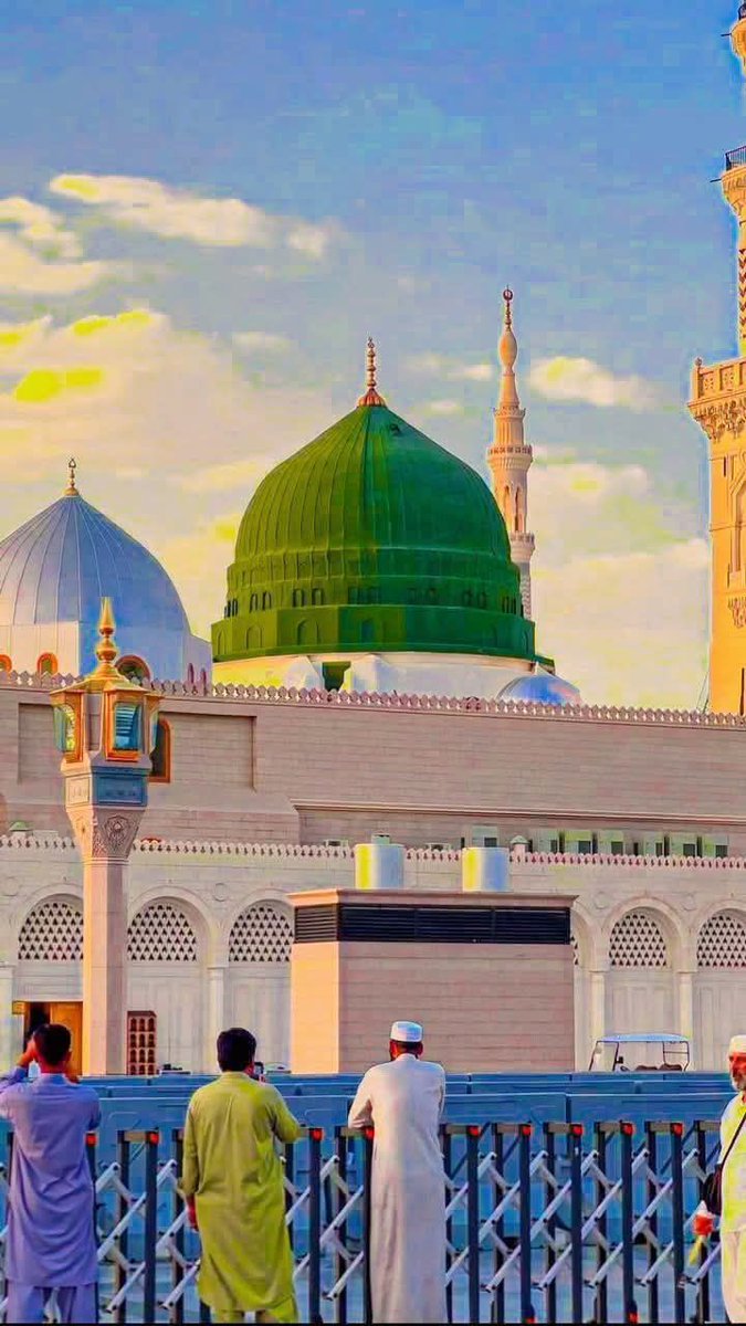 سراب----یعنی؛ تو🍁 tweet media