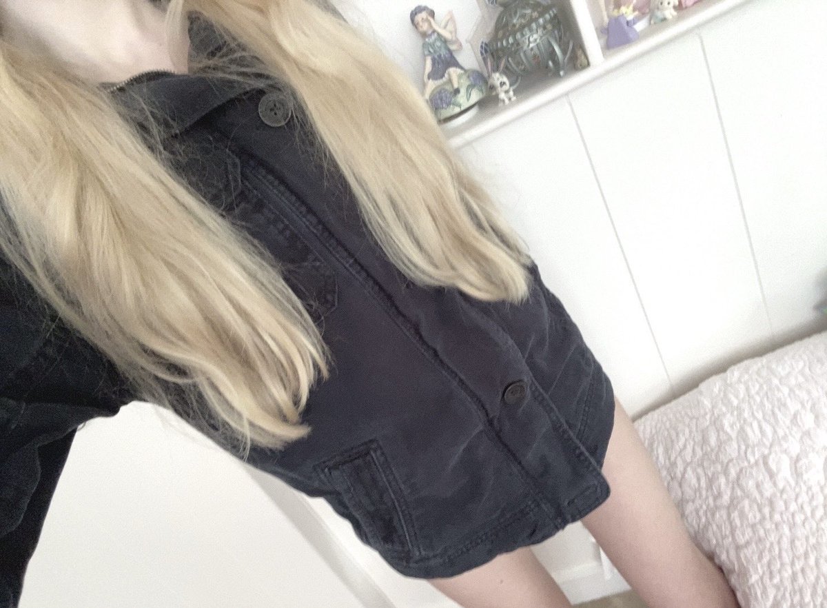 avry ◞ ˕ ◟.˚ tweet media