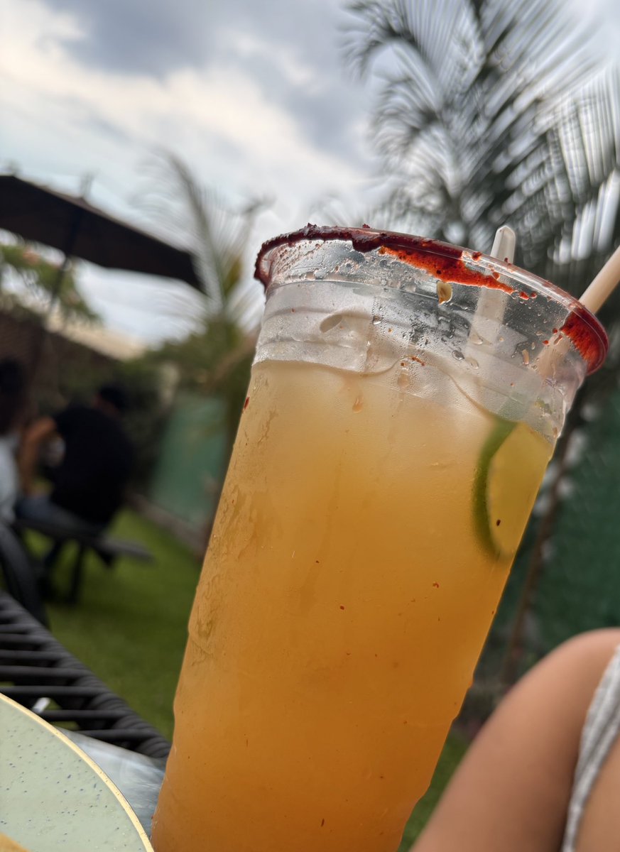 RebeyLuisSW tweet media