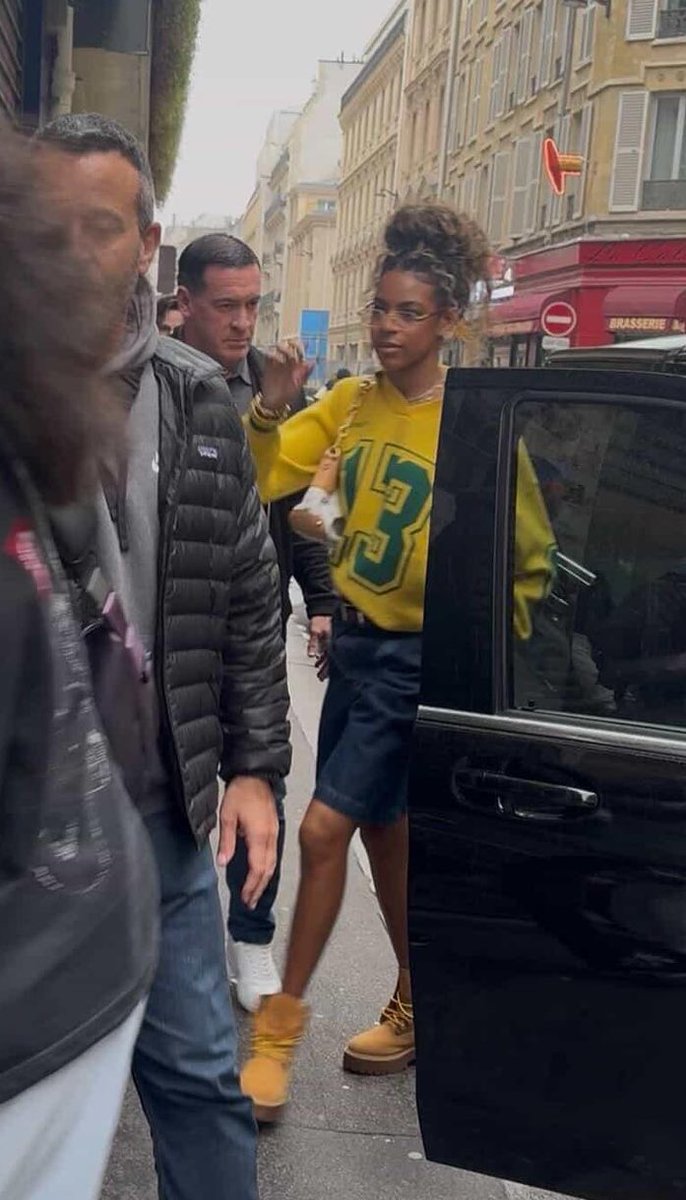 Beyoncé News tweet media