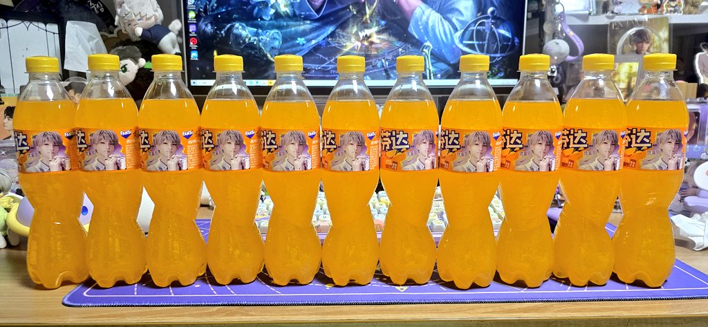 ✨류나✨ tweet media