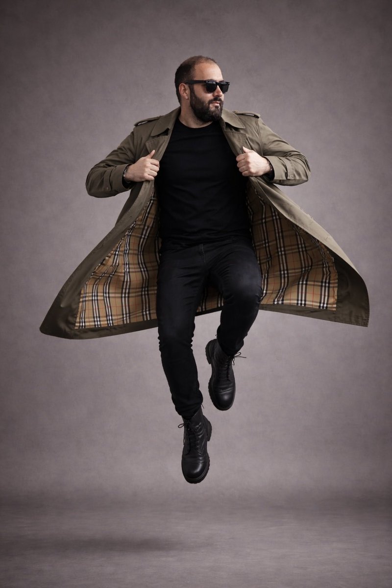 Leagredano's tweet image. Main character energy in olive. 🫒 #FashionKing #fall26