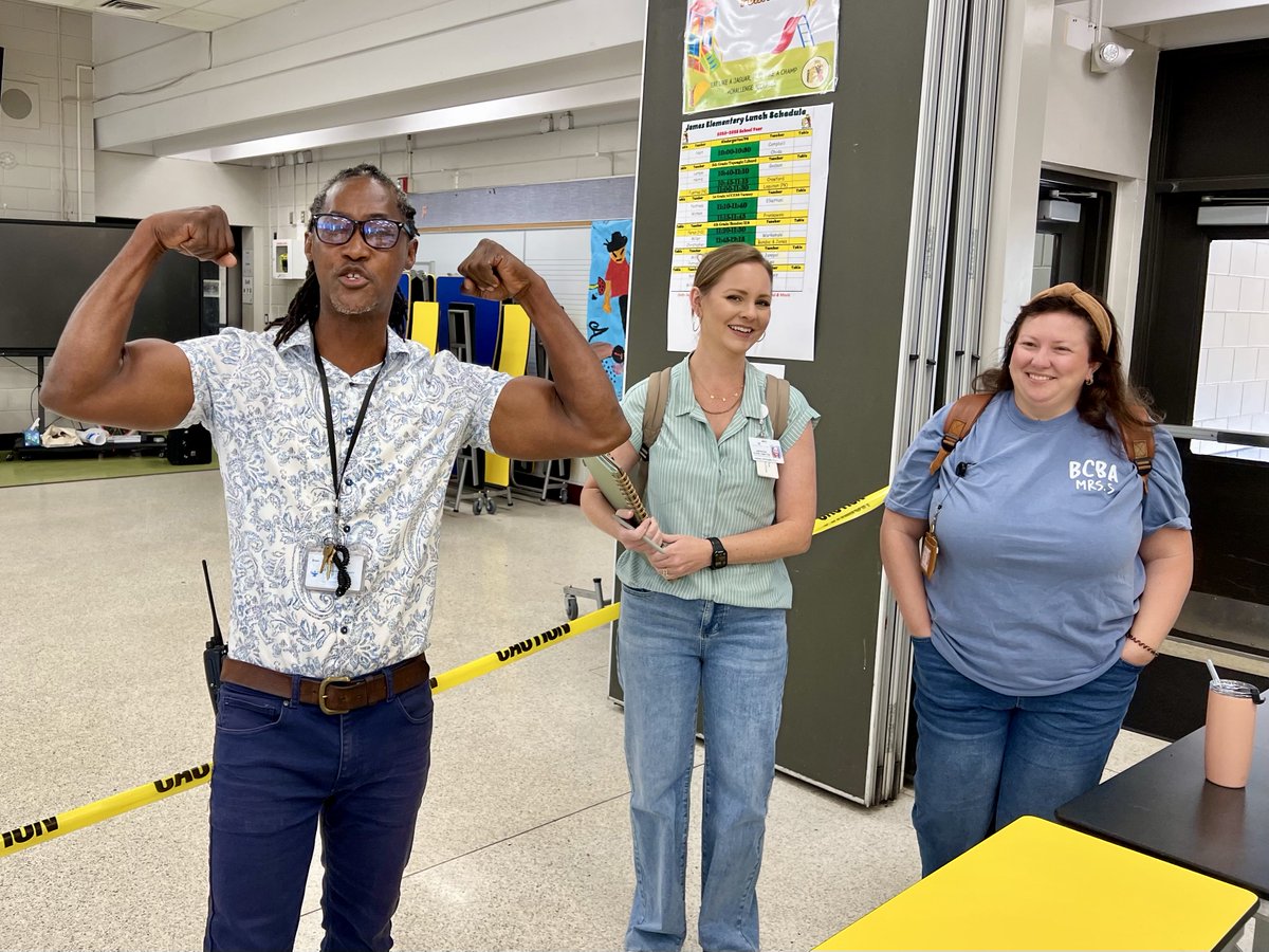 We had a visit from our District PBIS team and had to get them in the fun as it was SOAK THE STAFF WATER BALLOON TESTING FUN day⭐️🌟 Hopefully, we showed them how STRONG we are in our school-wide expectations💛🖤 ⁦<a href="/HillsboroughSch/">Hillsborough Schools</a>⁩ ⁦<a href="/flpbis/">Florida PBIS</a>⁩ ⁦<a href="/HCPSTNRegion2/">HCPS TN Region 2</a>⁩