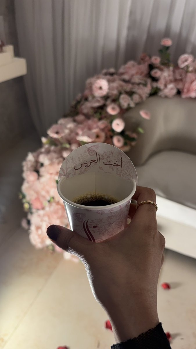 QShadonh's tweet photo. اليوم ملكة اخوي لصاحبة قلبه❤️
الله يوفقهم ويتمم لهم💍 https://t.co/o2GxssFg8K