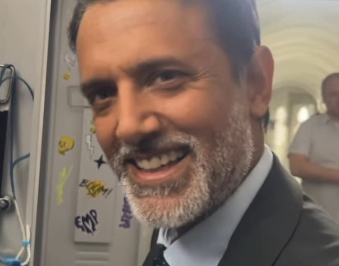 A M A N D A 💫 tweet media