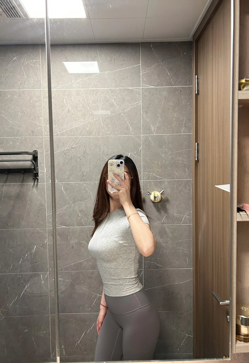 红底日记 tweet media