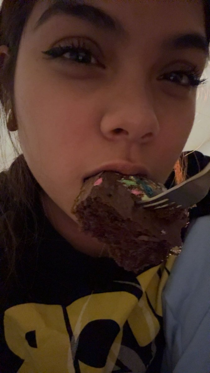 𐔌 . ⋮ eloise .ᐟ ֹ ₊ ꒱ tweet media