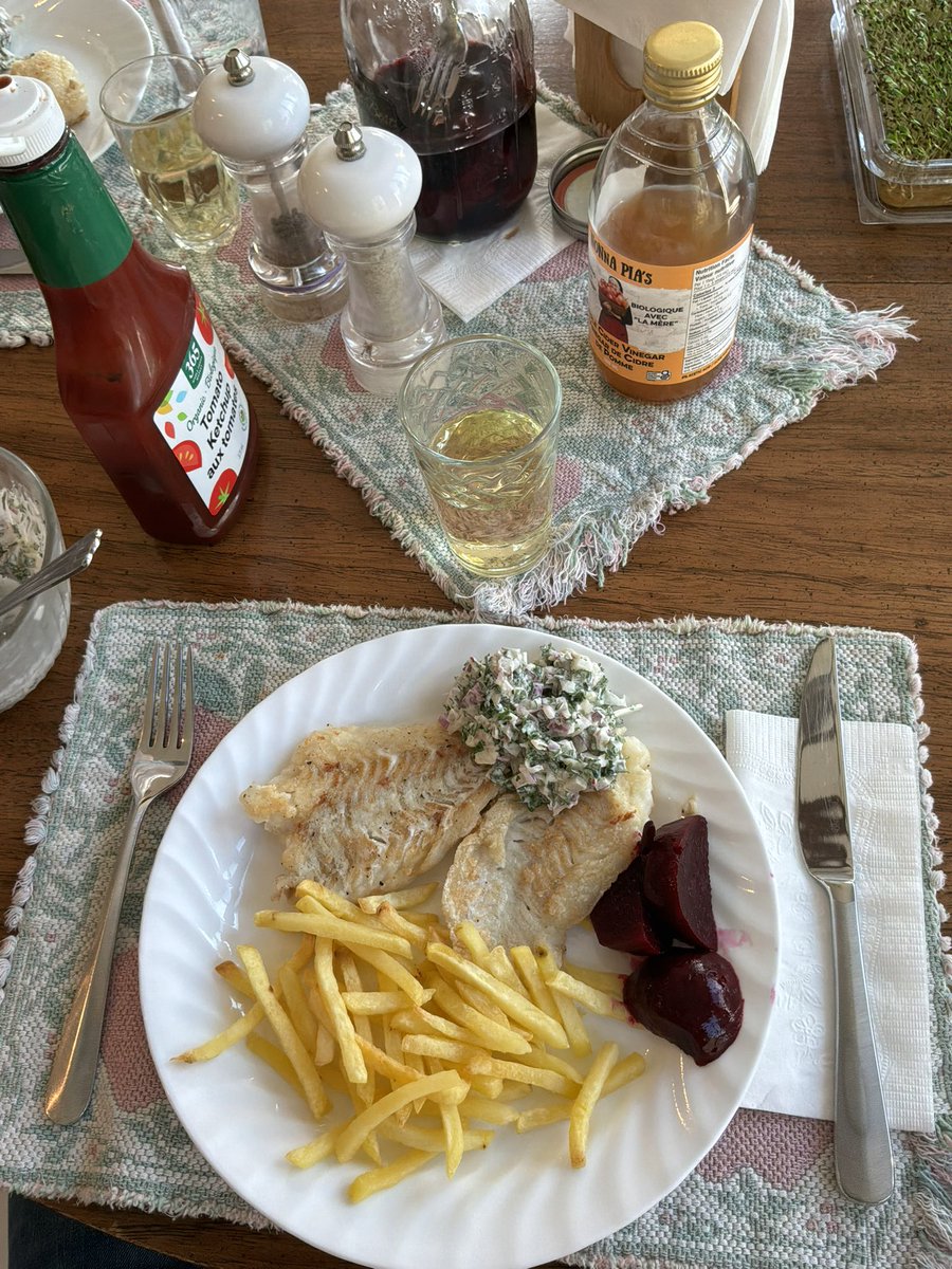 Joseph Melanson tweet media