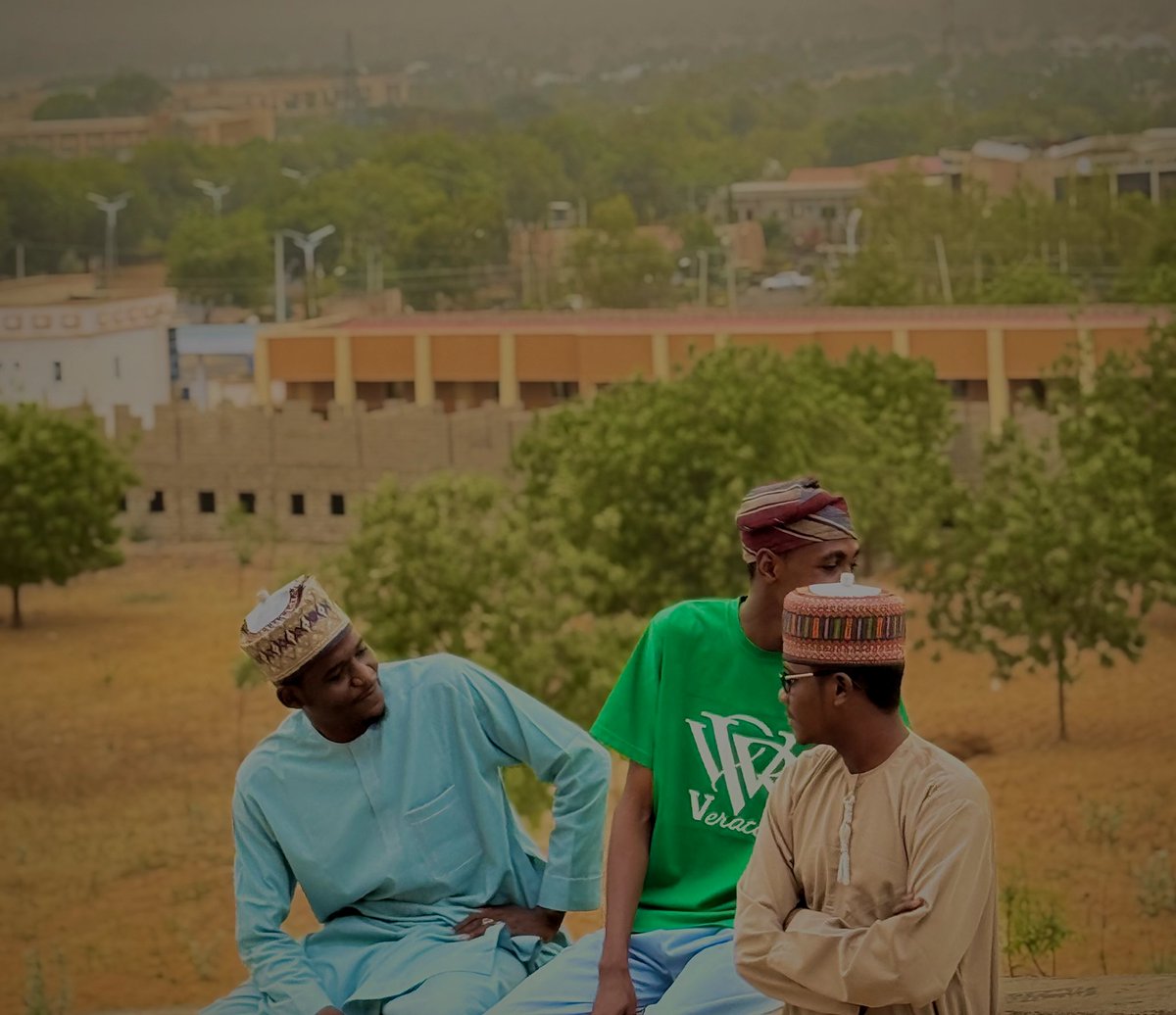 DerdeeMuhd24249's tweet photo. Gakuma oga baban malam da tawagarsa 

@jibsonguygml https://t.co/CALddQA5QH
