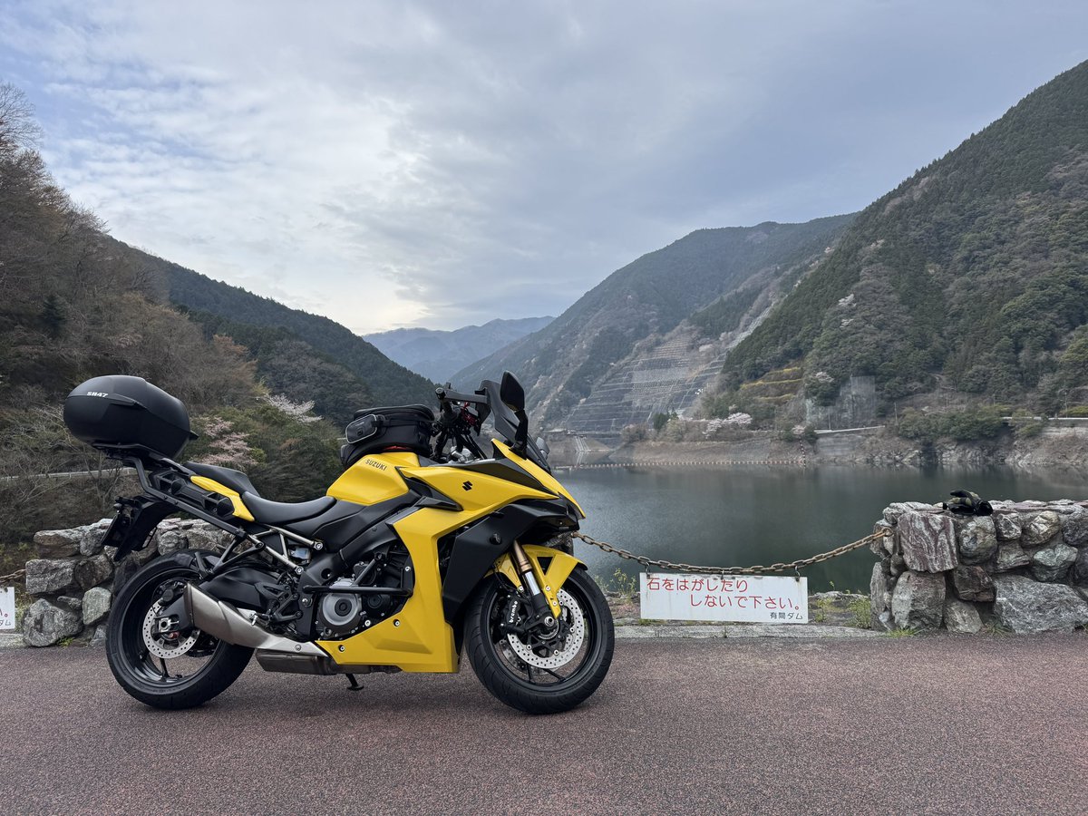 ばっちー@GSXS1000GT tweet media