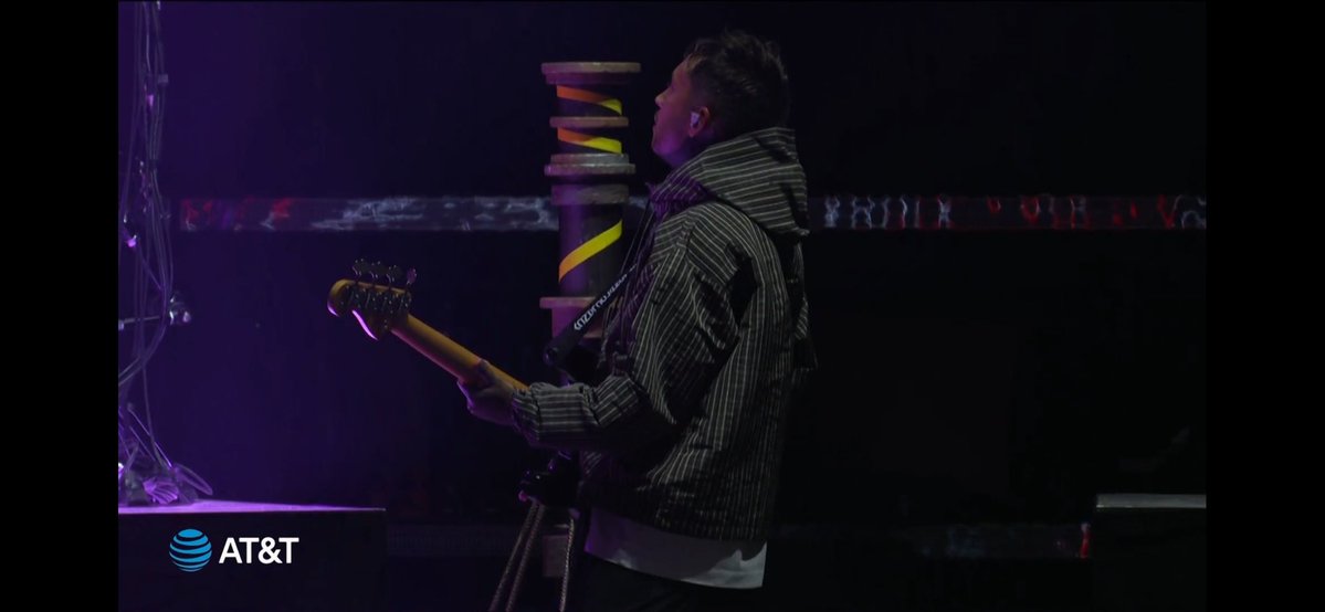 .høllie ⊬ 166 tweet media