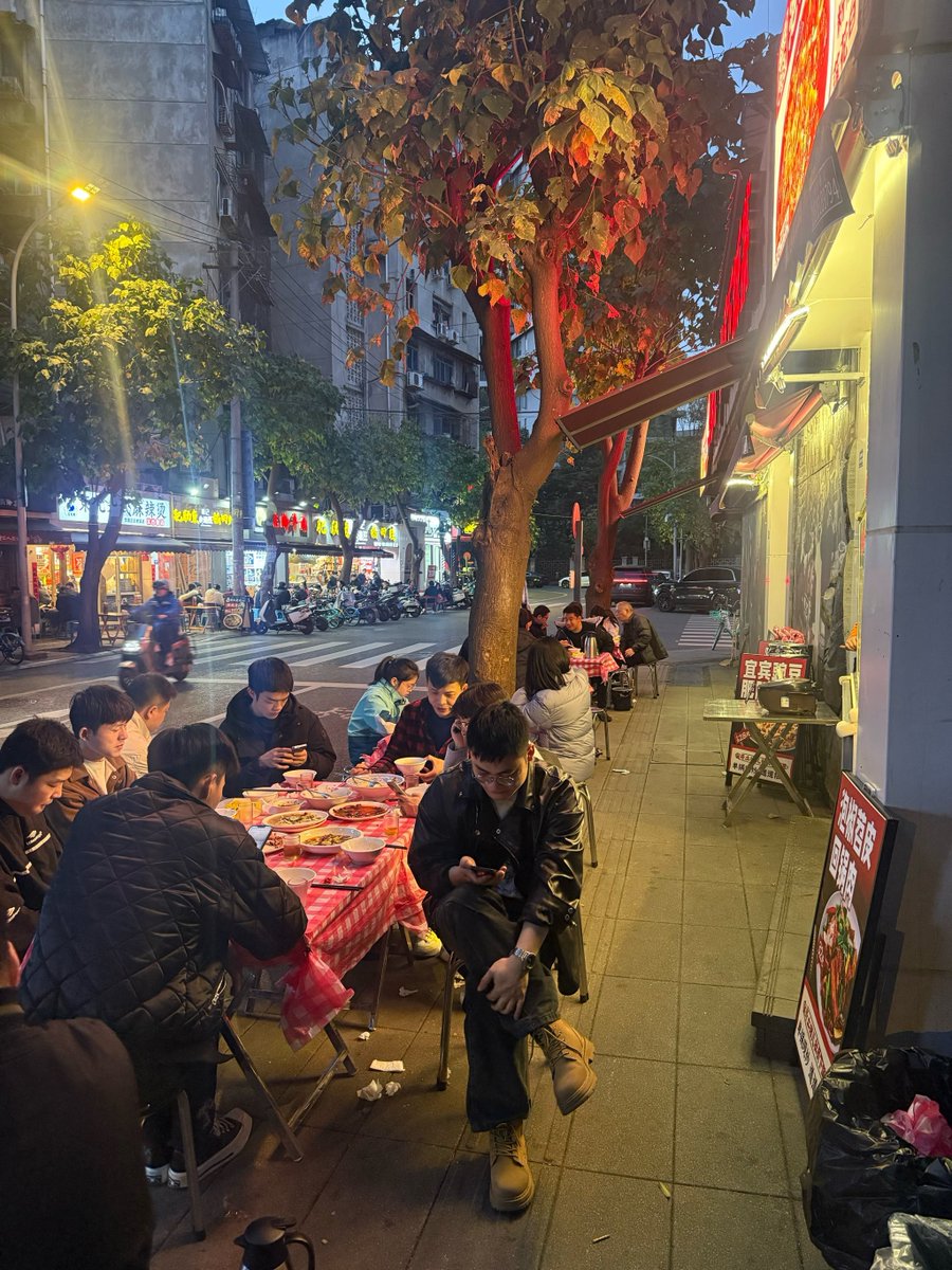 David Pechatscheck tweet media