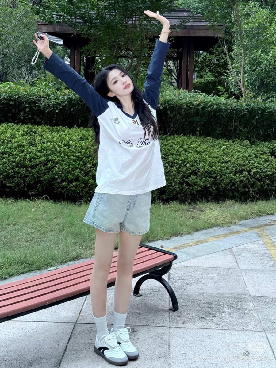 ๐ฆ๐ฒ๐ฟ๐ฎ๐ฝ๐ต๐ถ๐ป๐ฎ tweet media