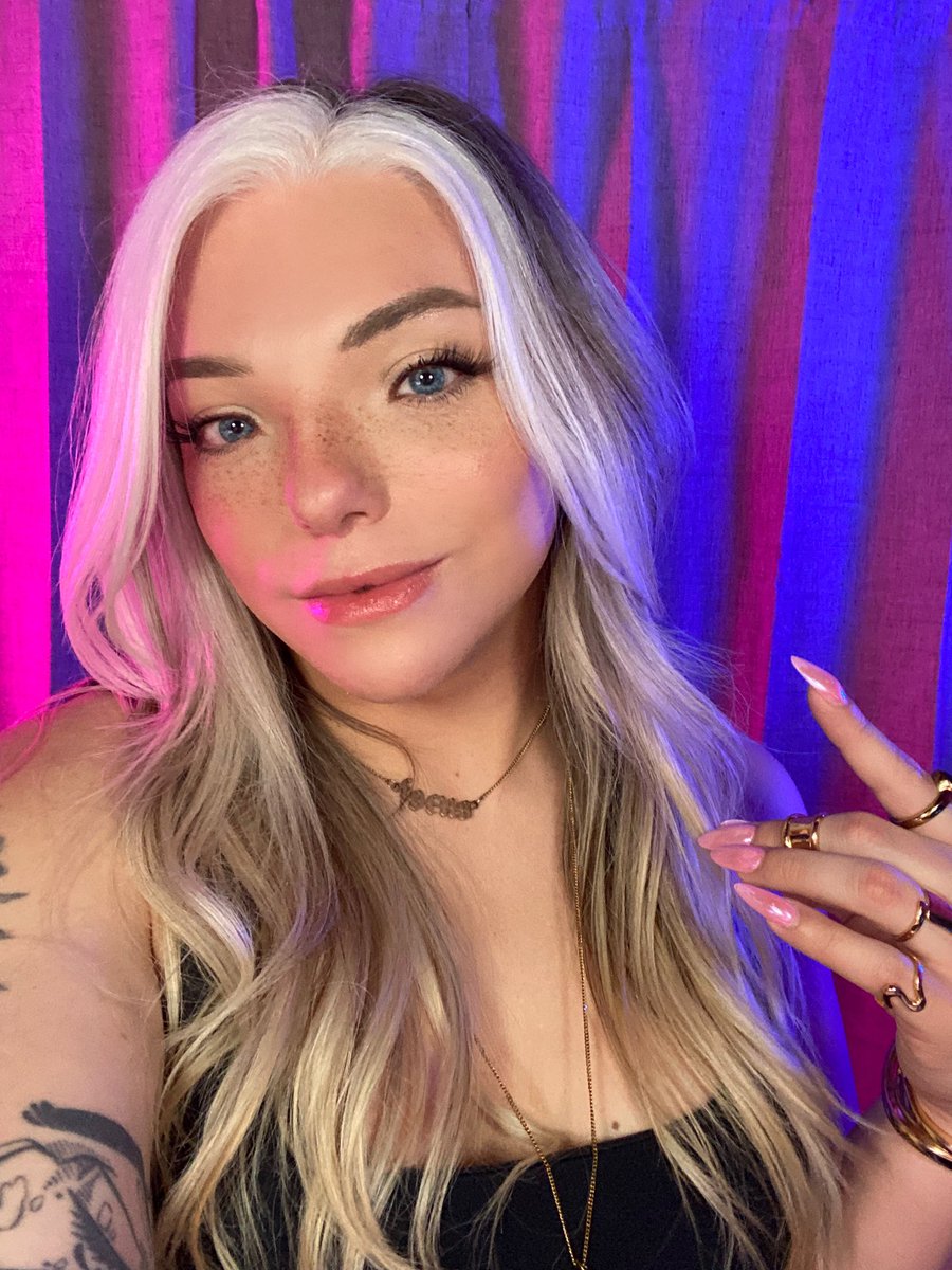 stefsanjati's tweet photo. It's time for a Mythic+ collab stream! 🥰⚔️ 

I'm LIVE with more @WarcraftCares ! ✨💕 Hop into +12's/+13's w/ my Holy Priest PoV alongside @jesseHFX &amp; @jessbadtakes!

🔗 https://t.co/0K4abj7rab
🕕 9pm-12/1am ET!
✨ DROPS!
🎁 30 Days Game Time Giveaway!

#Warcraft https://t.co/mhpN1MOywG