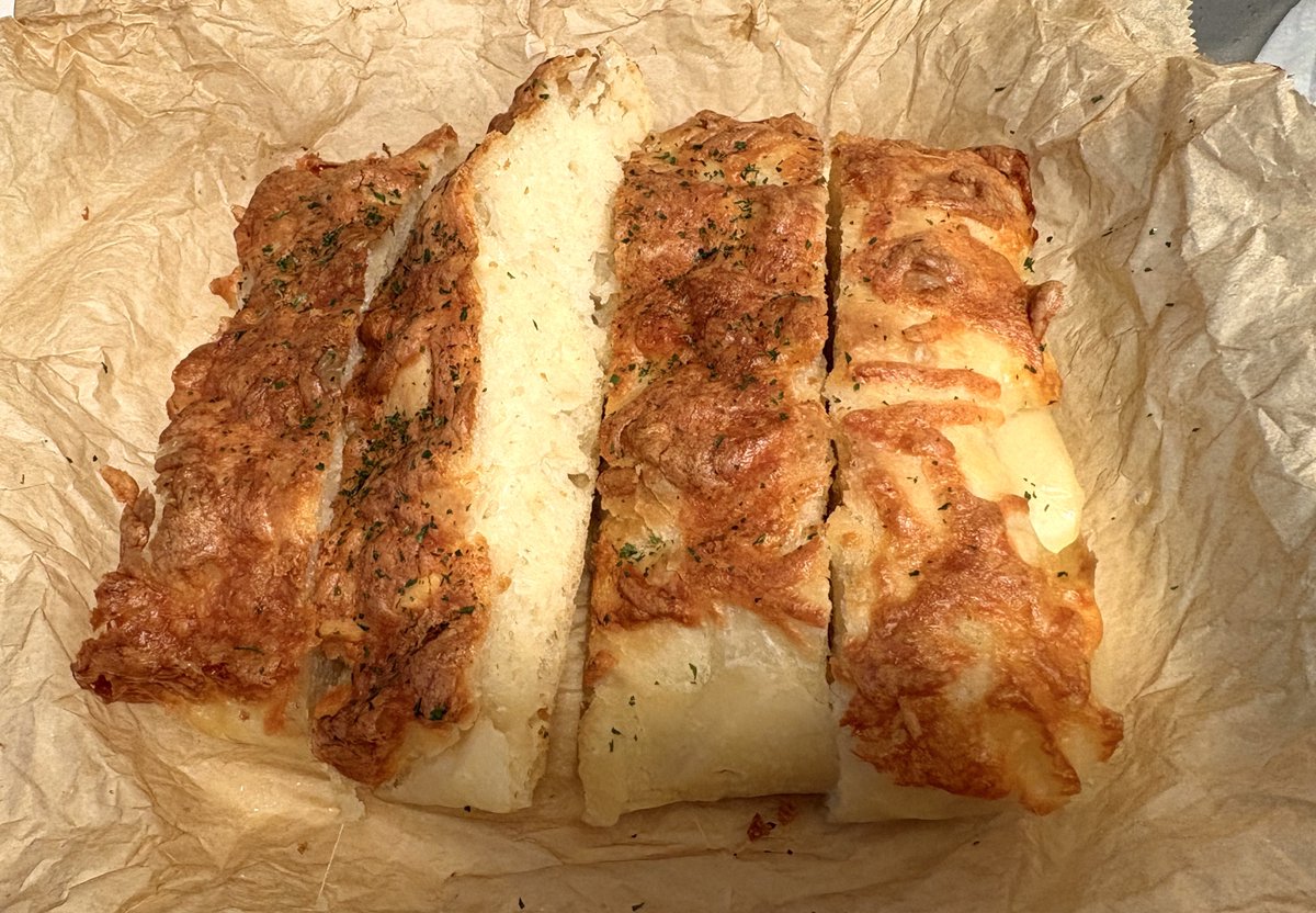 てらフリート tweet media