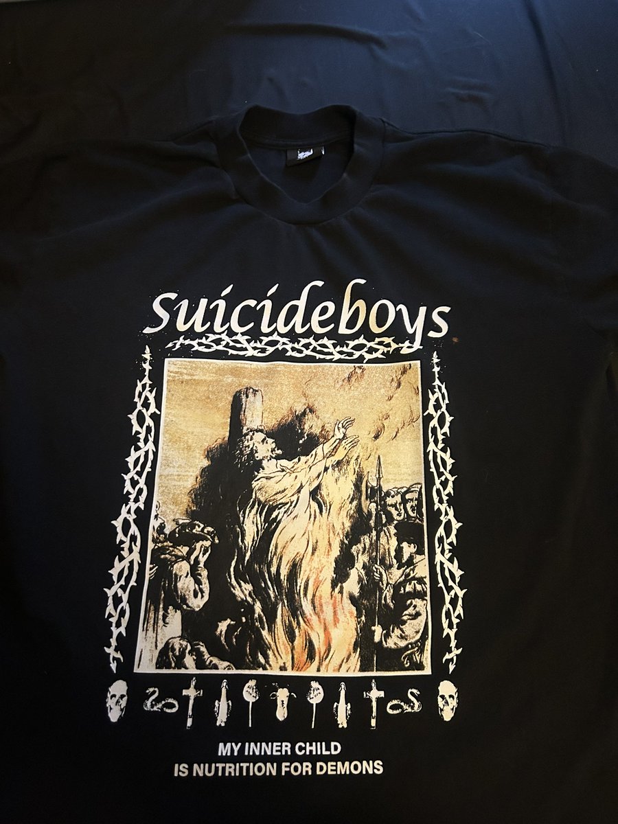 eevee Ი𐑼ᴳ⁵⁹ tweet media