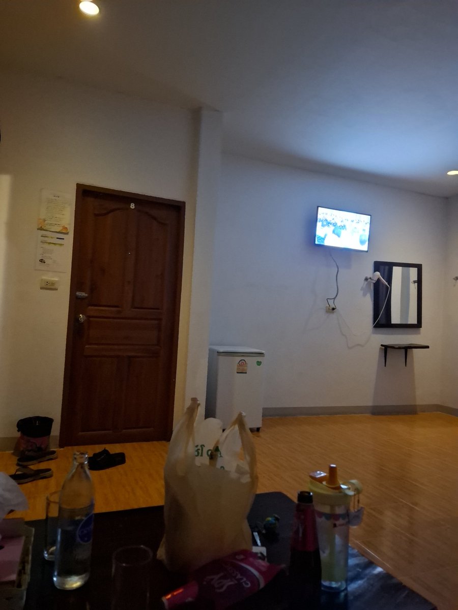 ช่างไฟในตำนาน tweet media