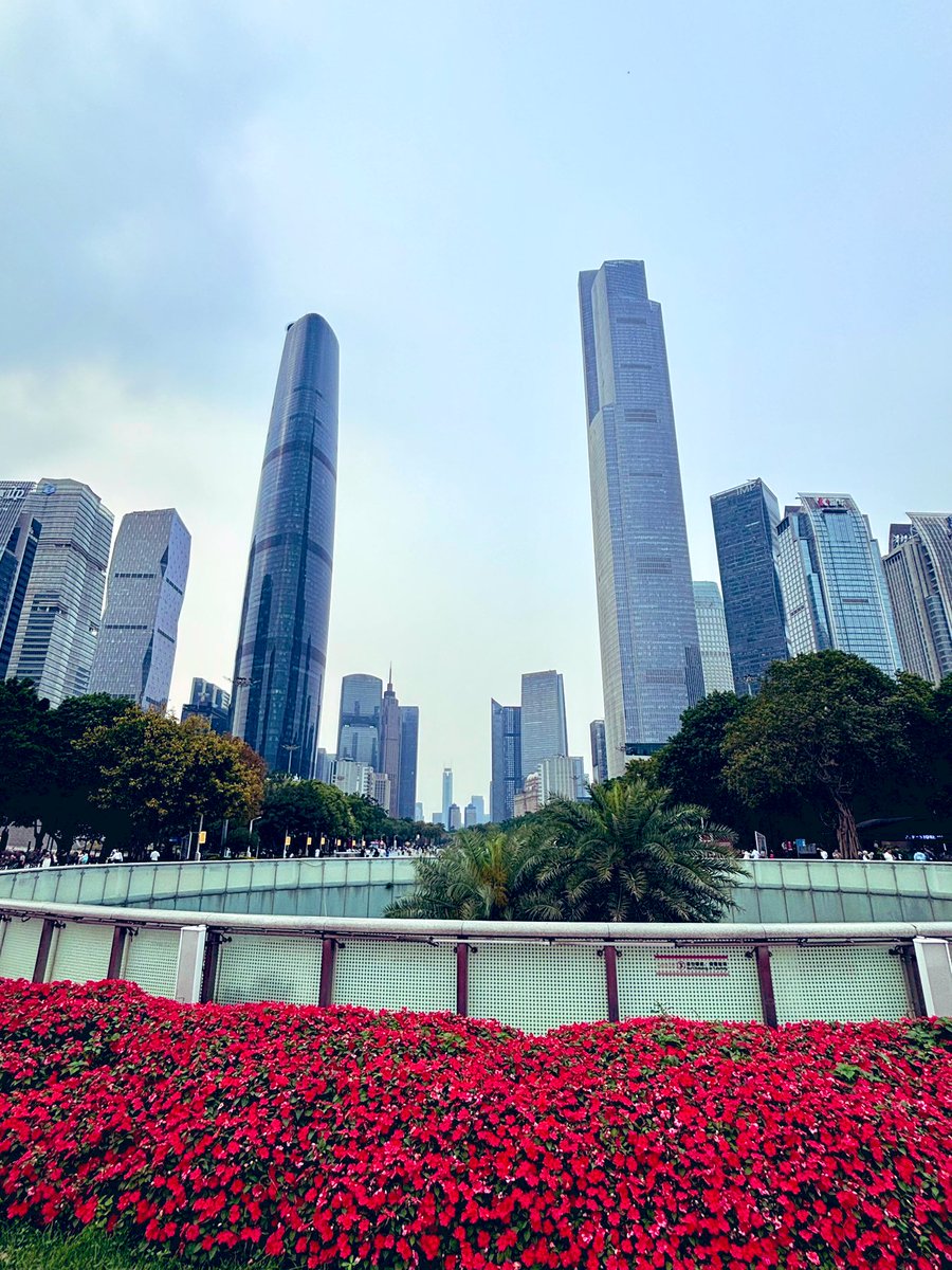 Huang Ruo tweet media