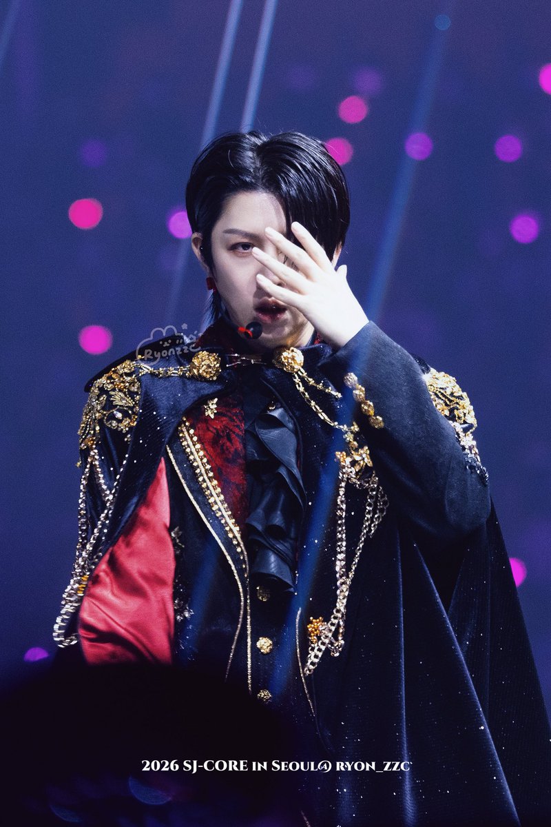 ryon_zzc's tweet photo. 20260403 SJ-CORE🇰🇷DAY1

今晚就要你的命🫰

#슈퍼주니어 #superjunior #희철 #Heechul #金希澈 #希澈 #ヒチョル #supershow10 #elf https://t.co/bnJc7ahVXb