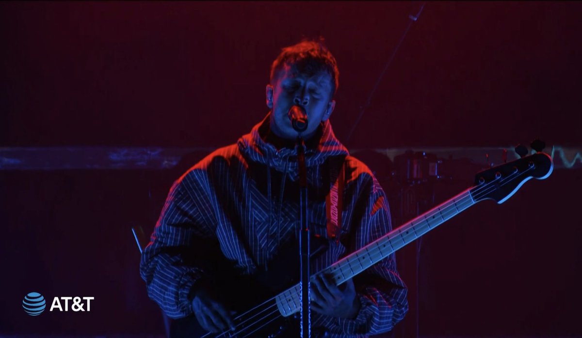 .høllie ⊬ 166 tweet media