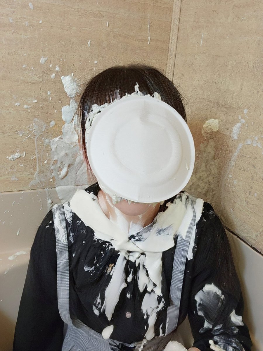 chansao_wam's tweet image. X now has automatic translation, but
for example, will photos like this of mine reach people all over the world?
If you're even a little curious, why don't we chat?

#wet 
#messy 
#wam 
#びしょ濡れ
#パイ投げ
#泥んこ