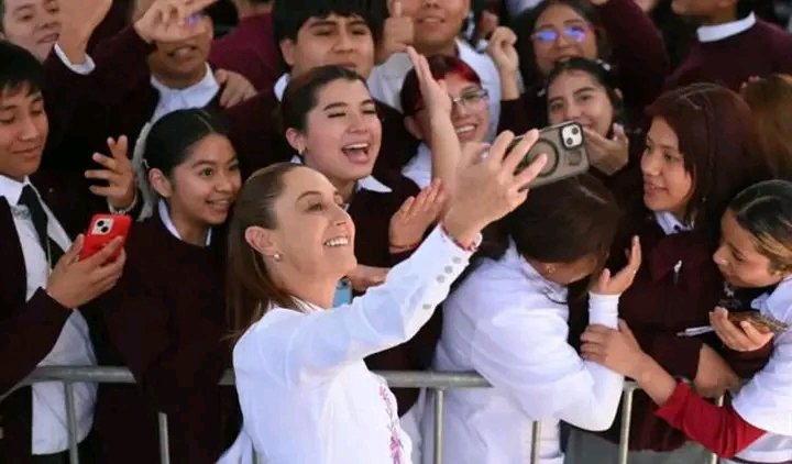 Héctor Zariñana📱 tweet media