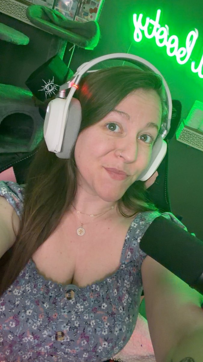 TwistedBootyttv tweet media
