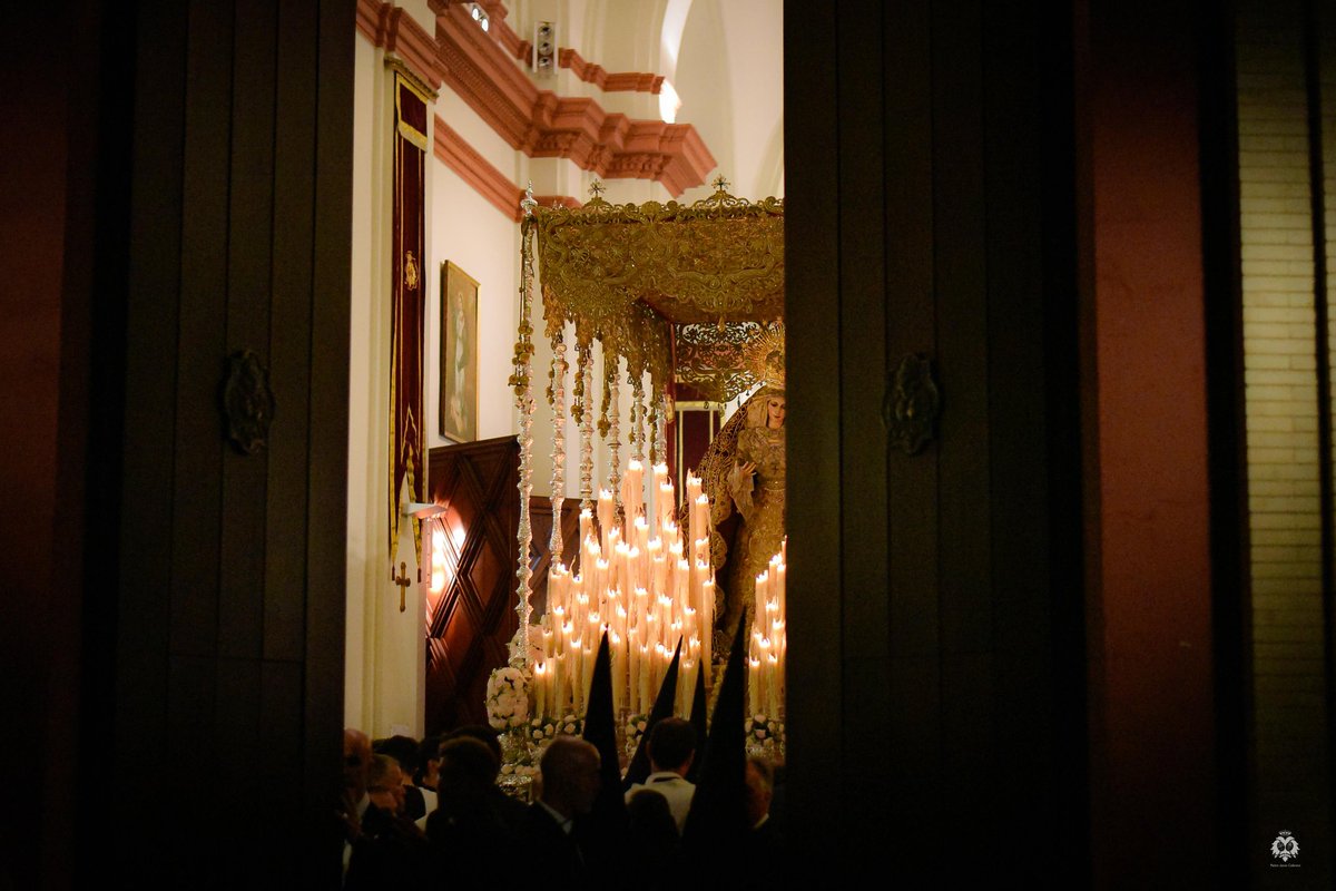 ⚫ Se cierran las puertas de la Basílica. Finaliza nuestra Estación de Penitencia.

Gracias a todos los hermanos y devotos que nos han acompañado en este #ViernesSantoEnElCachorro.

Que nuestros Titulares os colmen de bendiciones.

#Cachorro26 #SSantaSevilla26