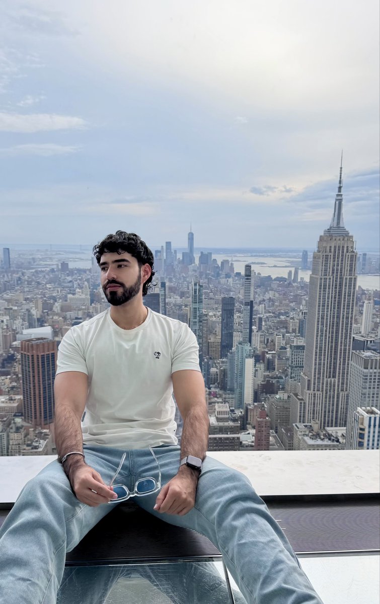 Andy 🦁 tweet media